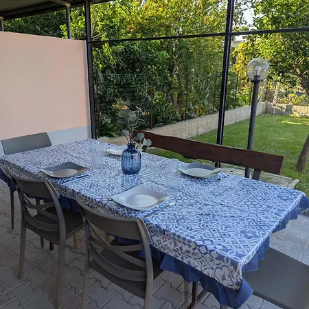 Riva Di Davoli One Bedroom Дом отдыха