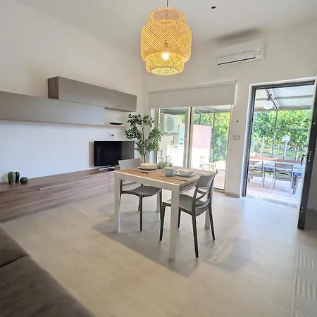 Ferienhaus Riva Di Davoli One Bedroom *