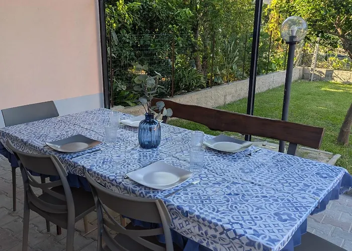 Riva Di Davoli One Bedroom 度假居